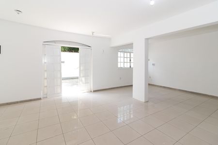 Sala de casa para alugar com 3 quartos, 450m² em Magalhães Bastos, Rio de Janeiro