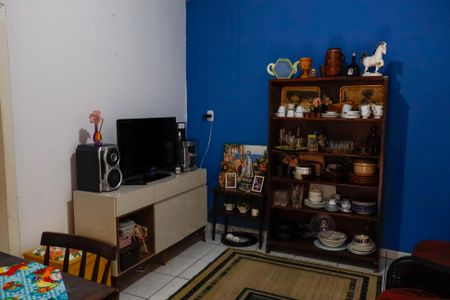 sala de casa para alugar com 4 quartos, 212m² em Umuarama, Osasco