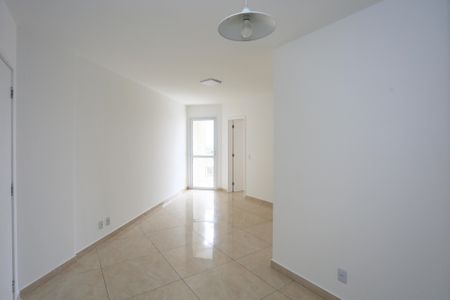 Sala de apartamento para alugar com 2 quartos, 52m² em Jardim Monte Alegre, Taboão da Serra