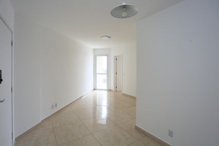 Sala de apartamento para alugar com 2 quartos, 52m² em Jardim Monte Alegre, Taboão da Serra