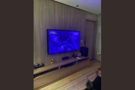 Sala de casa de condomínio para alugar com 2 quartos, 75m² em Vila Jacuí, São Paulo