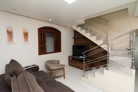 Casa à venda com 3 quartos, 240m² em Diamante, Belo Horizonte