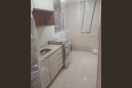 Cozinha de apartamento para alugar com 2 quartos, 40m² em Pavuna, Nilópolis