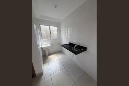 Cozinha de apartamento para alugar com 2 quartos, 42m² em Vila Matilde, São Paulo