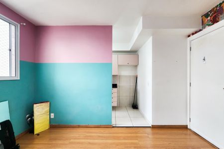 Sala de apartamento para alugar com 2 quartos, 42m² em Imperial de São Cristóvão, Rio de Janeiro