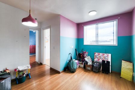 Sala de apartamento para alugar com 2 quartos, 42m² em Imperial de São Cristóvão, Rio de Janeiro