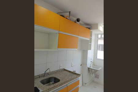 Cozinha de apartamento para alugar com 1 quarto, 50m² em Cosmos, Rio de Janeiro