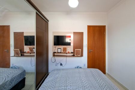 Quarto 1 de casa de condomínio para alugar com 2 quartos, 70m² em Maracanã, Praia Grande