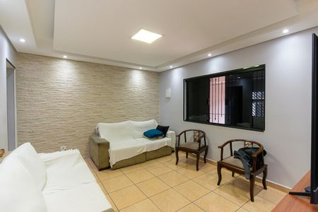 Sala de casa para alugar com 4 quartos, 300m² em Parque Sao Rafael, São Paulo