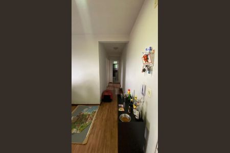 Corredor de apartamento à venda com 3 quartos, 55m² em Jardim Industrial, Contagem