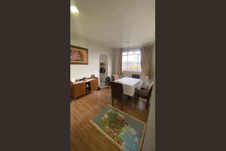 Sala de apartamento à venda com 3 quartos, 55m² em Jardim Industrial, Contagem