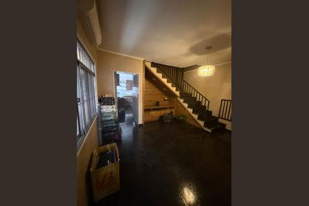 Sala de casa para alugar com 3 quartos, 218m² em Jardim Piratininga, São Paulo