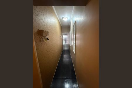 Corredor de casa para alugar com 3 quartos, 218m² em Jardim Piratininga, São Paulo