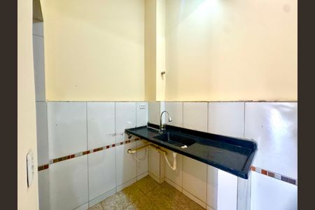 Cozinha de kitnet/studio para alugar com 1 quarto, 45m² em Parque Residencial Bambi, Guarulhos