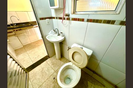 Banheiro de kitnet/studio para alugar com 1 quarto, 45m² em Parque Residencial Bambi, Guarulhos