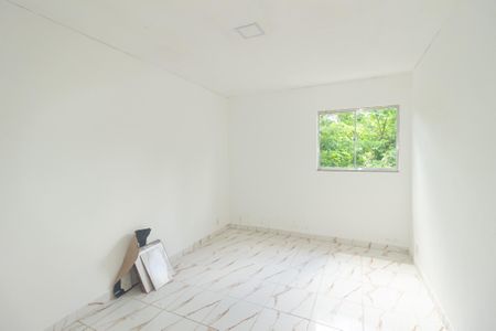 Quarto 1 de casa para alugar com 2 quartos, 55m² em Guaratiba, Rio de Janeiro