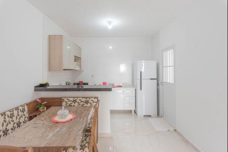 Sala de casa de condomínio à venda com 2 quartos, 50m² em Cidade Satélite Íris, Campinas