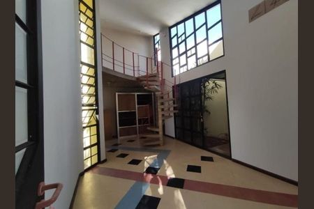 Casa para alugar com 4 quartos, 300m² em Jardim Karaíba, Uberlândia