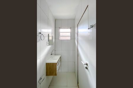 Banheiro de apartamento para alugar com 1 quarto, 30m² em Vila Oratorio, São Paulo
