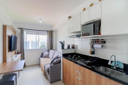Cozinha de apartamento para alugar com 1 quarto, 27m² em Jardim Mirante, São Paulo