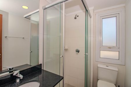 Banheiro de kitnet/studio para alugar com 1 quarto, 30m² em Bom Fim, Porto Alegre