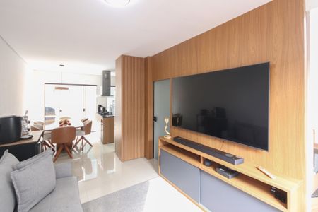 Sala de casa à venda com 3 quartos, 69m² em Vila Nilo, São Paulo