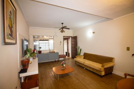 Sala de casa para alugar com 3 quartos, 180m² em Jardim Aeroporto, São Paulo