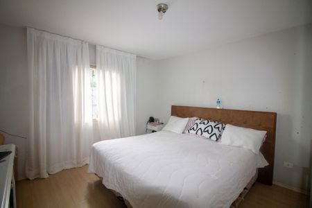 Quarto 1 de casa para alugar com 3 quartos, 180m² em Jardim Aeroporto, São Paulo