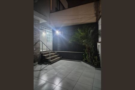 Casa para alugar com 2 quartos, 172m² em Jardim Teresa Cristina, São Paulo