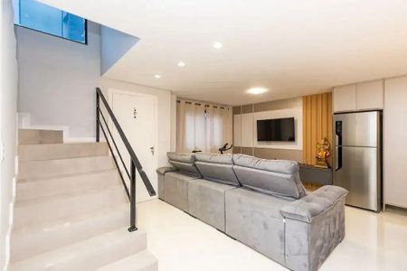 Sala de casa de condomínio para alugar com 3 quartos, 109m² em Uberaba, Curitiba