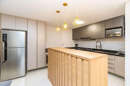 Cozinha de casa de condomínio para alugar com 3 quartos, 109m² em Uberaba, Curitiba