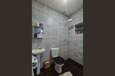 Banheiro da Suíte de casa para alugar com 2 quartos, 15m² em Vila Jordanopolis, São Bernardo do Campo