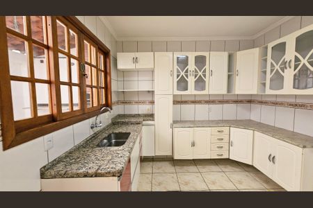 Casa à venda com 4 quartos, 134m² em Jardim Esplanada, Jundiaí