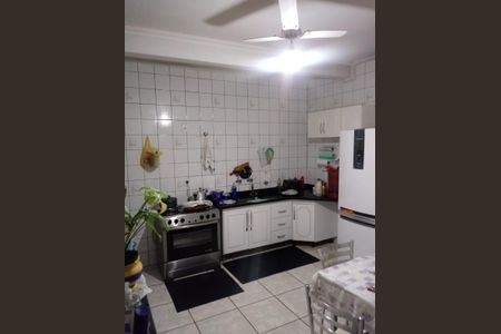 Cozinha de casa para alugar com 4 quartos, 180m² em Vila Albertina, São Paulo
