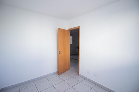 Quarto 2 de apartamento para alugar com 2 quartos, 41m² em Chácara Cotia, Contagem