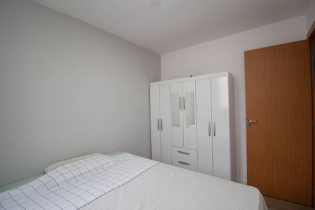 Quarto 1 de apartamento para alugar com 2 quartos, 44m² em Jardim Iris, São Paulo