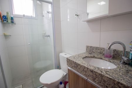 Banheiro de apartamento para alugar com 2 quartos, 44m² em Jardim Iris, São Paulo