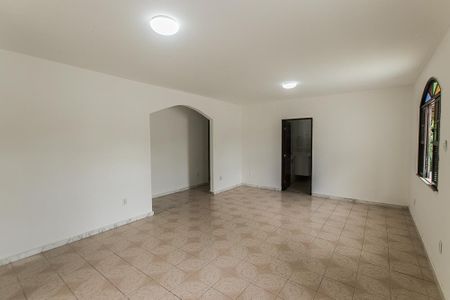 Sala de casa de condomínio para alugar com 4 quartos, 500m² em Piatã, Salvador