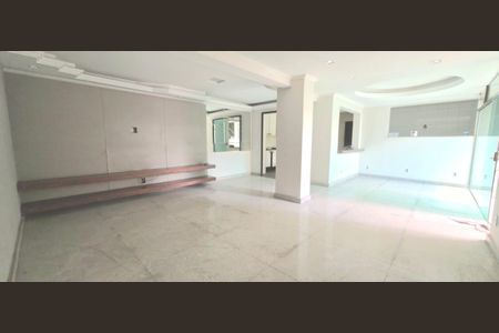 Casa para alugar com 5 quartos, 500m² em Centro, Vespasiano