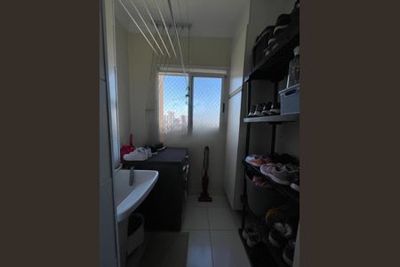 Foto 04 de apartamento à venda com 2 quartos, 72m² em Jardim Tupanci, Barueri