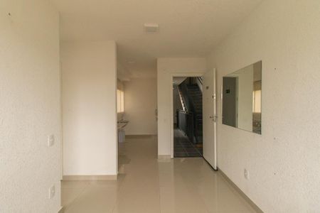 Sala de apartamento para alugar com 2 quartos, 43m² em Umbará, Curitiba