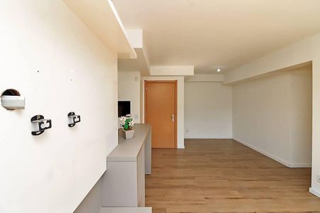 Sala de apartamento para alugar com 3 quartos, 74m² em Teresópolis, Porto Alegre