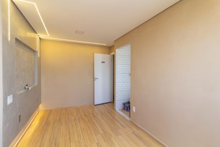 Sala de apartamento para alugar com 2 quartos, 40m² em Vila Chabilandia, São Paulo