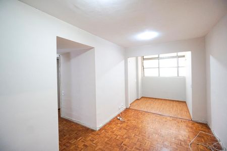 Sala de apartamento para alugar com 2 quartos, 72m² em Parque São Jorge, São Paulo