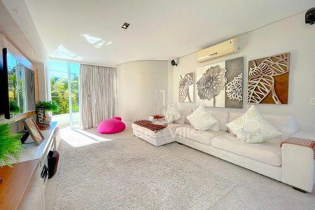 Casa à venda com 5 quartos, 700m² em Alphaville Industrial, Barueri