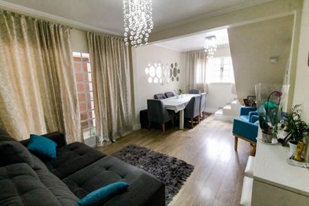 Casa para alugar com 3 quartos, 250m² em Jardim Monte Kemel, São Paulo