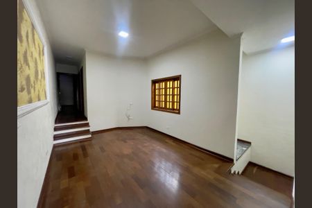 Foto 27 de casa à venda com 3 quartos, 195m² em Jardim dos Camargos, Barueri