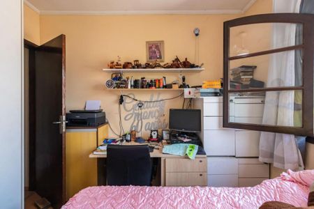 Foto 24 de casa à venda com 3 quartos, 180m² em Jardim dos Camargos, Barueri