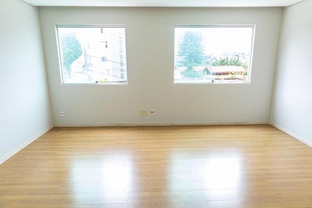 Sala de apartamento à venda com 2 quartos, 75m² em Planalto, Belo Horizonte