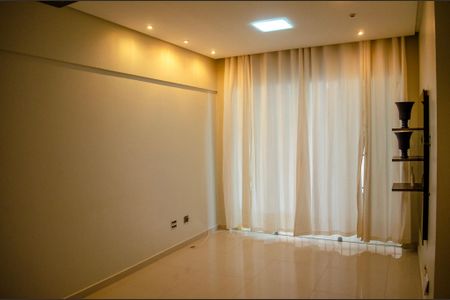 Apartamento para alugar com 3 quartos, 81m² em Alto da Glória, Goiânia